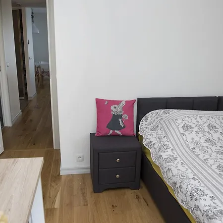 Happy Apartment *